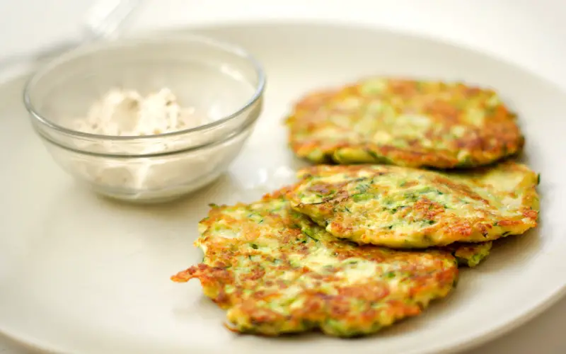 Delicious Zucchini Fritters – Easy Step-by-step Recipe