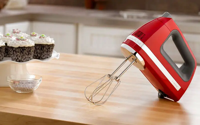 Kitchenaid Hand Mixer 7 Speed vs 9 Speed – Both Are Great But Different